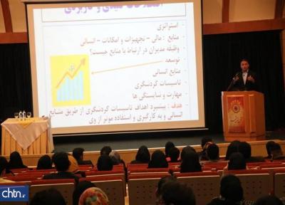 آموزش بیش از 11هزار نفر از علاقه مندان و فعالان صنعت گردشگری خراسان رضوی در سال 98