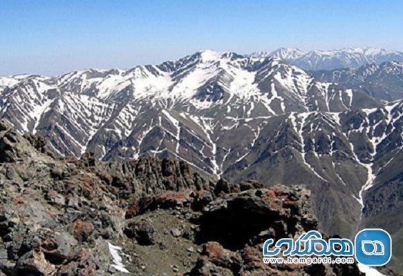 قله کلون بستک یکی از جاذبه های گردشگری استان تهران است